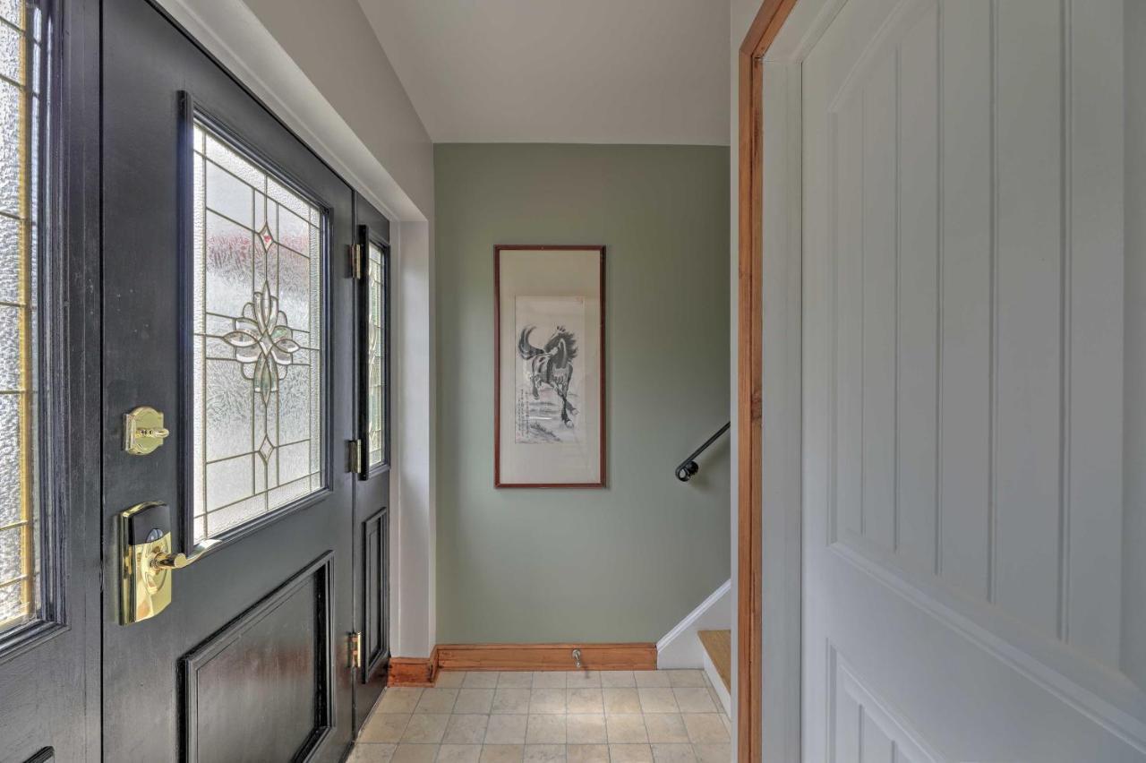 With Balcony Walk To Train Station! * Yonkers